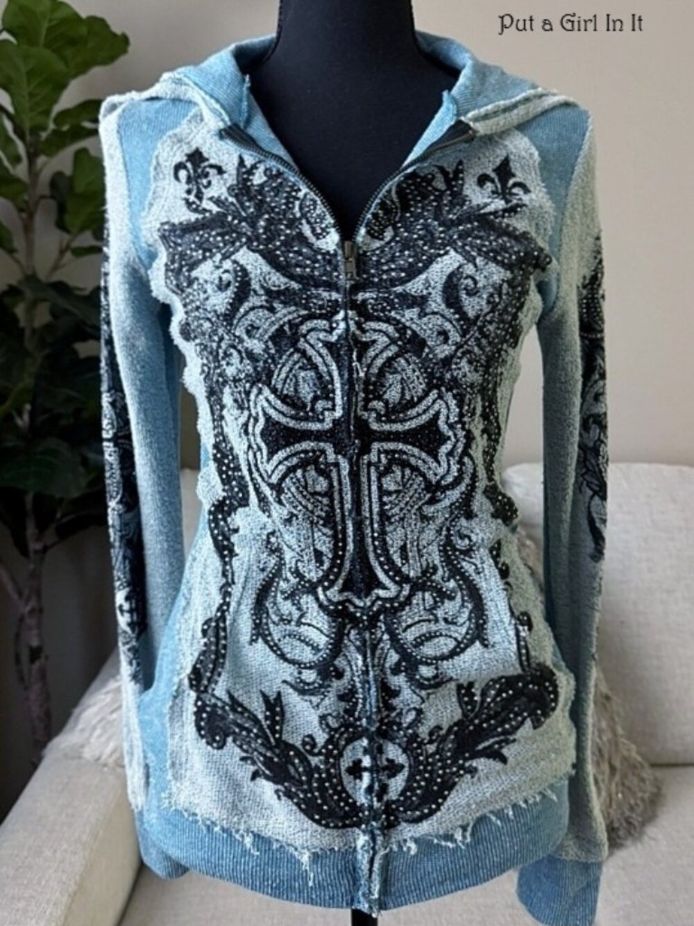 Vocal Apparel Women's Crystal Blue Cross Distressed Cardigan Jacket Pockets S M